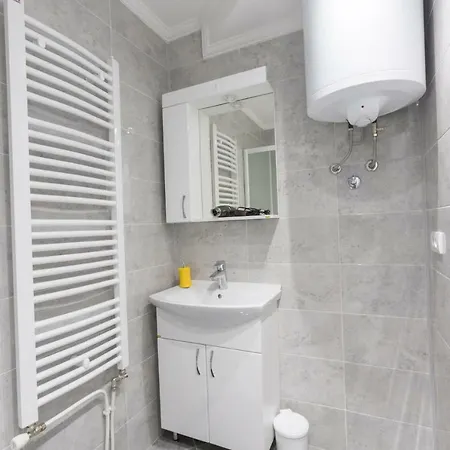 Manirosi 5 Apartment